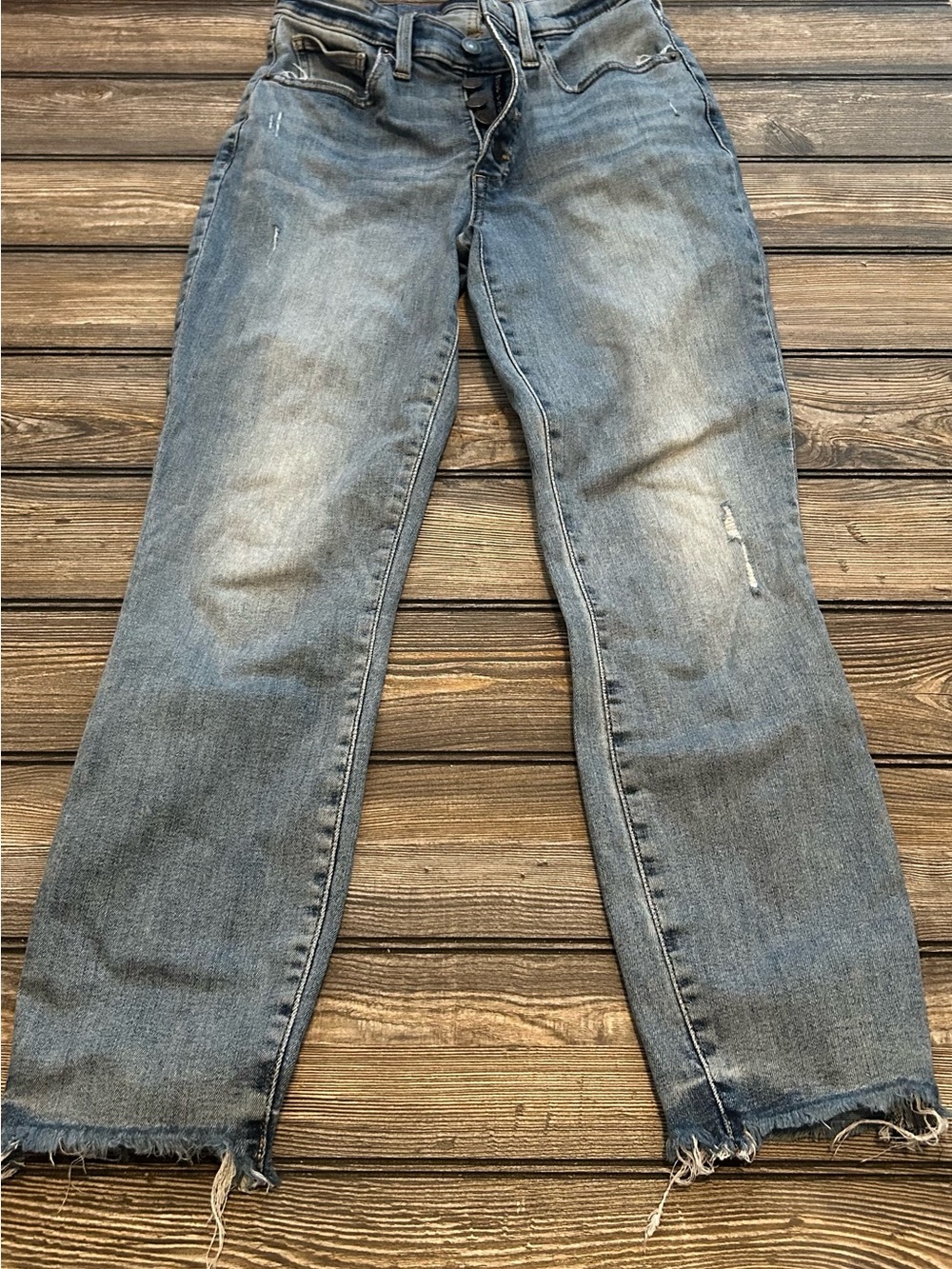 Lucky Brand Straight Jeans in Faded Blue Wash